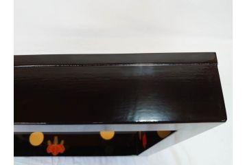 輪島塗　蒔絵が引き立つ炉縁(漆塗り、茶道具、金彩、菊桐文、共箱付き)(R-078338)