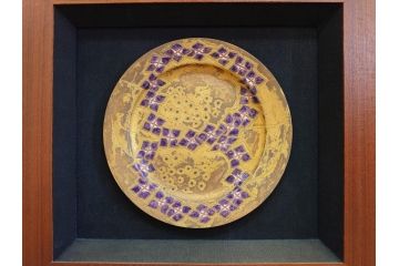 美彦銘　金彩花文七宝額　約24cm　8寸　紫陽花のデザインが際立つ飾皿(飾り皿、額皿、花、和皿、大皿、和食器、共箱付き、八寸)(R-078339)