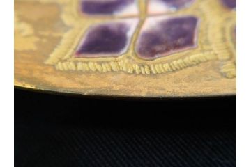 美彦銘　金彩花文七宝額　約24cm　8寸　紫陽花のデザインが際立つ飾皿(飾り皿、額皿、花、和皿、大皿、和食器、共箱付き、八寸)(R-078339)