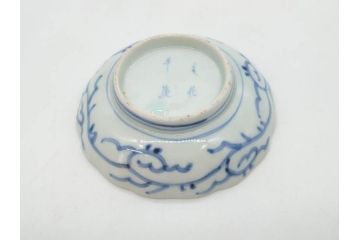 江戸後期　古伊万里　成化年製　微塵唐草文染付　約11cm　3.5寸　繊細な線描きが見事な小皿5枚セット(みじんからくさ、和皿、和食器、三寸五分)(R-078341)