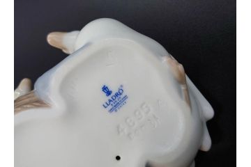 スペイン　リヤドロ　LLADRO　アヒルの家族　4895　高さ50cm　アヒル達の表情が可愛らしいフィギュリン(親子、ファミリー、置物、オブジェ、陶器人形、共箱付き)(R-078342)