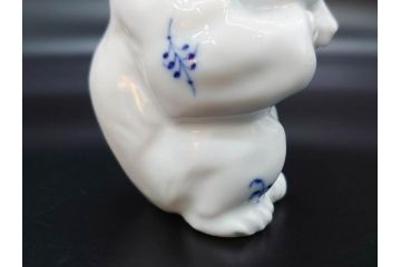 デンマーク　ROYAL COPENHAGEN(ロイヤルコペンハーゲン)　ブルーフルーテッド　プレイン　繊細に描かれた模様が上品なソルト&ペッパー・フィギュリン2点セット(塩胡椒入れ、調味料、置物、眠り猫、キャット、熊、ベア)(R-078343)