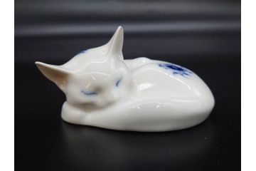 デンマーク　ROYAL COPENHAGEN(ロイヤルコペンハーゲン)　ブルーフルーテッド　プレイン　繊細に描かれた模様が上品なソルト&ペッパー・フィギュリン2点セット(塩胡椒入れ、調味料、置物、眠り猫、キャット、熊、ベア)(R-078343)