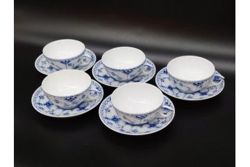 デンマーク　ROYAL COPENHAGEN(ロイヤルコペンハーゲン)　ブルーフルーテッド　ハーフレース　525　上品なデザインのティーカップ&ソーサー5客セット(洋食器、C&S)(R-078345)