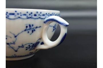 デンマーク　ROYAL COPENHAGEN(ロイヤルコペンハーゲン)　ブルーフルーテッド　ハーフレース　525　上品なデザインのティーカップ&ソーサー5客セット(洋食器、C&S)(R-078345)