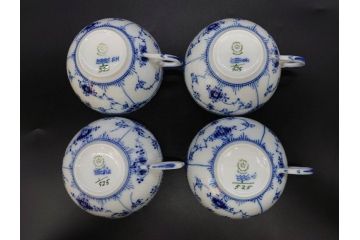 デンマーク　ROYAL COPENHAGEN(ロイヤルコペンハーゲン)　ブルーフルーテッド　ハーフレース　525　上品なデザインのティーカップ&ソーサー5客セット(洋食器、C&S)(R-078345)