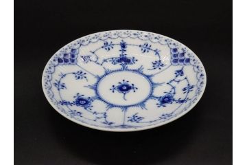 デンマーク　ROYAL COPENHAGEN(ロイヤルコペンハーゲン)　ブルーフルーテッド　ハーフレース　525　上品なデザインのティーカップ&ソーサー5客セット(洋食器、C&S)(R-078345)