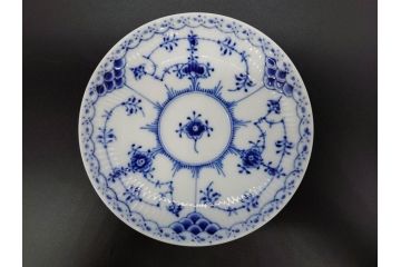 デンマーク　ROYAL COPENHAGEN(ロイヤルコペンハーゲン)　ブルーフルーテッド　ハーフレース　525　上品なデザインのティーカップ&ソーサー5客セット(洋食器、C&S)(R-078345)