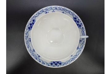 デンマーク　ROYAL COPENHAGEN(ロイヤルコペンハーゲン)　ブルーフルーテッド　ハーフレース　525　上品なデザインのティーカップ&ソーサー5客セット(洋食器、C&S)(R-078345)