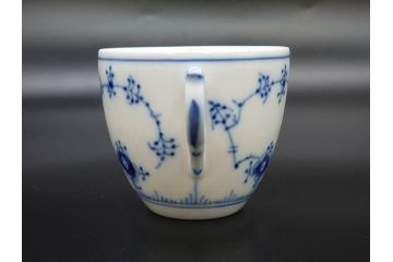 デンマーク　ROYAL COPENHAGEN(ロイヤルコペンハーゲン)　ブルーフルテッド プレイン　繊細な絵付けがエレガントなコーヒーカップ&ソーサー5客セット(洋食器、C&S)(R-078346)