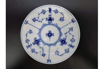 デンマーク　ROYAL COPENHAGEN(ロイヤルコペンハーゲン)　ブルーフルテッド プレイン　繊細な絵付けがエレガントなコーヒーカップ&ソーサー5客セット(洋食器、C&S)(R-078346)