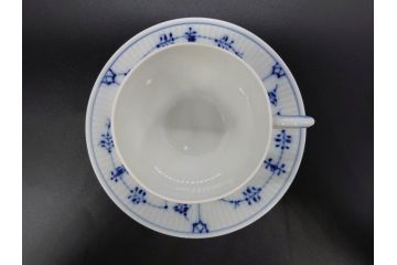デンマーク　ROYAL COPENHAGEN(ロイヤルコペンハーゲン)　ブルーフルテッド プレイン　繊細な絵付けがエレガントなコーヒーカップ&ソーサー5客セット(洋食器、C&S)(R-078346)