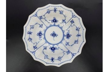 デンマーク　ROYAL COPENHAGEN(ロイヤルコペンハーゲン)　ブルーフルーテッド　プレイン　ブルーコペンハーゲン　様々なシーンに対応できるプレート5枚・シェルディッシュ・ボウルセット(皿、深皿、小皿、変形皿、貝、花柄、洋食器)(R-078347)
