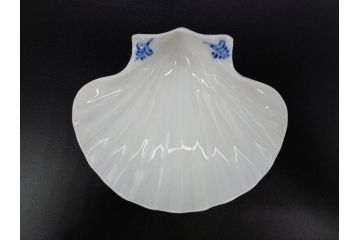 デンマーク　ROYAL COPENHAGEN(ロイヤルコペンハーゲン)　ブルーフルーテッド　プレイン　ブルーコペンハーゲン　様々なシーンに対応できるプレート5枚・シェルディッシュ・ボウルセット(皿、深皿、小皿、変形皿、貝、花柄、洋食器)(R-078347)
