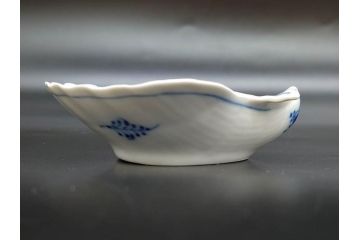 デンマーク　ROYAL COPENHAGEN(ロイヤルコペンハーゲン)　ブルーフルーテッド　プレイン　ブルーコペンハーゲン　様々なシーンに対応できるプレート5枚・シェルディッシュ・ボウルセット(皿、深皿、小皿、変形皿、貝、花柄、洋食器)(R-078347)