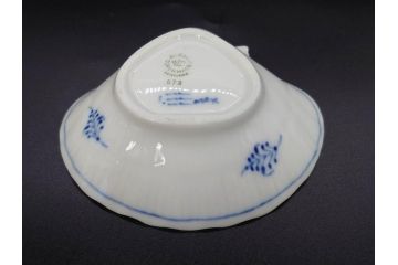 デンマーク　ROYAL COPENHAGEN(ロイヤルコペンハーゲン)　ブルーフルーテッド　プレイン　ブルーコペンハーゲン　様々なシーンに対応できるプレート5枚・シェルディッシュ・ボウルセット(皿、深皿、小皿、変形皿、貝、花柄、洋食器)(R-078347)