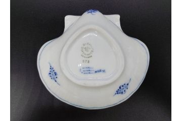 デンマーク　ROYAL COPENHAGEN(ロイヤルコペンハーゲン)　ブルーフルーテッド　プレイン　ブルーコペンハーゲン　様々なシーンに対応できるプレート5枚・シェルディッシュ・ボウルセット(皿、深皿、小皿、変形皿、貝、花柄、洋食器)(R-078347)