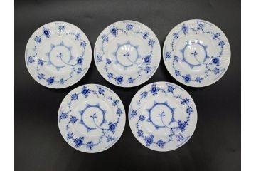 デンマーク　ROYAL COPENHAGEN(ロイヤルコペンハーゲン)　ブルーフルーテッド　プレイン　ブルーコペンハーゲン　様々なシーンに対応できるプレート5枚・シェルディッシュ・ボウルセット(皿、深皿、小皿、変形皿、貝、花柄、洋食器)(R-078347)
