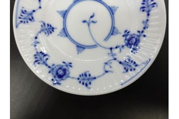 デンマーク　ROYAL COPENHAGEN(ロイヤルコペンハーゲン)　ブルーフルーテッド　プレイン　ブルーコペンハーゲン　様々なシーンに対応できるプレート5枚・シェルディッシュ・ボウルセット(皿、深皿、小皿、変形皿、貝、花柄、洋食器)(R-078347)
