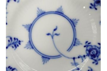 デンマーク　ROYAL COPENHAGEN(ロイヤルコペンハーゲン)　ブルーフルーテッド　プレイン　ブルーコペンハーゲン　様々なシーンに対応できるプレート5枚・シェルディッシュ・ボウルセット(皿、深皿、小皿、変形皿、貝、花柄、洋食器)(R-078347)