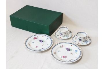 イタリア　Richard Ginori(リチャードジノリ)　イタリアンフルーツ　上品なデザインが美しいコーヒーカップ&ソーサー2客・プレート2枚セット(C&S、金彩、花、果物、陶磁器、洋食器)(R-078349)