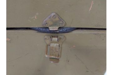 ジャンク品　旧日本軍　陸軍　富士通信機製造株式会社　特殊携帯電話機2点(有線、野戦電話、野外電話機)(R-078352)