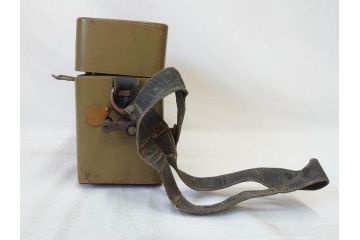ジャンク品　旧日本軍　陸軍　富士通信機製造株式会社　特殊携帯電話機2点(有線、野戦電話、野外電話機)(R-078352)
