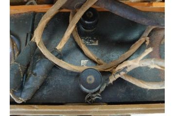 ジャンク品　旧日本軍　陸軍　富士通信機製造株式会社　特殊携帯電話機2点(有線、野戦電話、野外電話機)(R-078352)