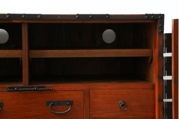 和製アンティーク　明治期　重厚感のある佇まいが目を惹く観音開きの時代箪笥テレビ台(ローボード、テレビボード、収納箪笥、観音箪笥、時代箪笥)(R-078354)
