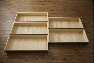 中古　美品　紀州箪笥　伝統工芸士　有本慎也作　上品な佇まいで和の空間を引き立てる総桐箪笥(並厚、総桐たんす、着物箪笥、衣装箪笥、和タンス、引き出し)(R-078357)