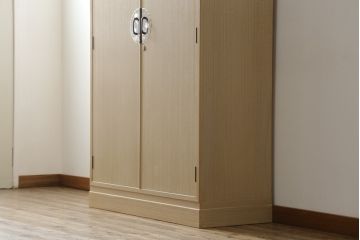 中古　伝統工芸士　水科政治作　柔らかな木の色味が魅力的な加茂総桐箪笥(胴厚、総桐たんす、衣装箪笥、着物箪笥、和タンス、引き出し)(R-078358)