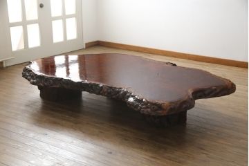 和製ビンテージ　特大!!　極厚天板　花梨(カリン)材　自然な木の質感を楽しめる鳥眼杢が美しい座卓(ローテーブル、リビングテーブル、ヴィンテージ)(R-078359)