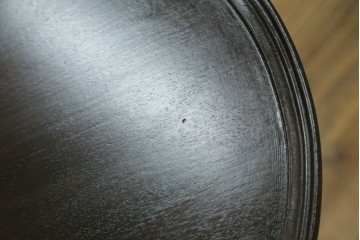 イギリスアンティーク　マホガニー材　天板のデザインとトライポットレッグがお洒落なサイドテーブル　(R-078361)