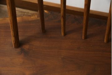 和製ビンテージ　レア!!　ジョージナカシマ　幅260cm超　木そのままの味わいが伝わるベンチ(ジョージ・ナカシマ、BENCH、コノイドベンチ、長椅子、板座チェア、ヴィンテージ、桜製作所、小田急ハルク)(R-078362)