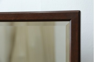 和製ビンテージ　松本民芸家具　シックな佇まいが目を惹く卓上ミラー　(R-078364)