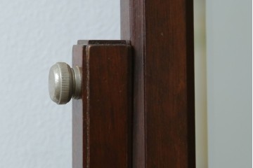 和製ビンテージ　松本民芸家具　シックな佇まいが目を惹く卓上ミラー　(R-078364)