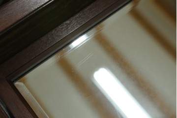 和製ビンテージ　松本民芸家具　シックな佇まいが目を惹く卓上ミラー　(R-078364)