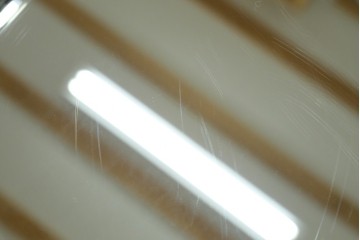 和製ビンテージ　松本民芸家具　シックな佇まいが目を惹く卓上ミラー　(R-078364)