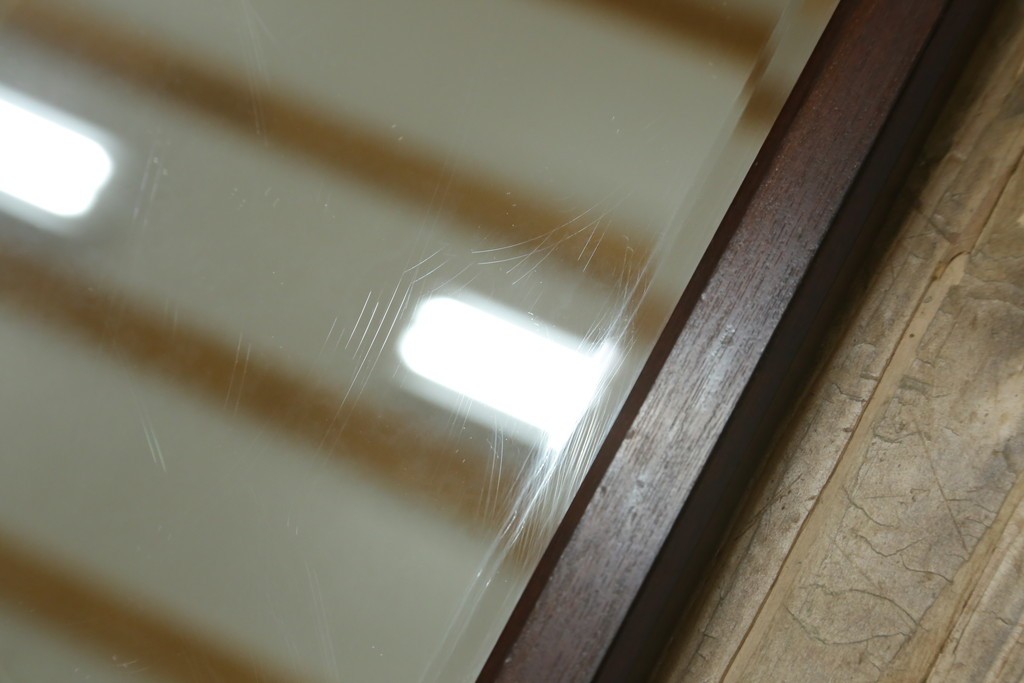 和製ビンテージ　松本民芸家具　シックな佇まいが目を惹く卓上ミラー　(R-078364)