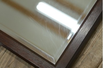 和製ビンテージ　松本民芸家具　シックな佇まいが目を惹く卓上ミラー　(R-078364)