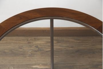 イギリスビンテージ　G-PLAN(ジープラン)　北欧家具　脚のデザインがおしゃれ!空間のアクセントになるガラストップローテーブル(ラウンドテーブル、センターテーブル、コーヒーテーブル、サイドテーブル、ヴィンテージ、英国)(R-078367)