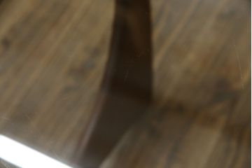 イギリスビンテージ　G-PLAN(ジープラン)　北欧家具　脚のデザインがおしゃれ!空間のアクセントになるガラストップローテーブル(ラウンドテーブル、センターテーブル、コーヒーテーブル、サイドテーブル、ヴィンテージ、英国)(R-078367)