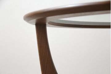 イギリスビンテージ　G-PLAN(ジープラン)　北欧家具　脚のデザインがおしゃれ!空間のアクセントになるガラストップローテーブル(ラウンドテーブル、センターテーブル、コーヒーテーブル、サイドテーブル、ヴィンテージ、英国)(R-078367)