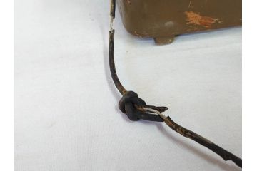 ジャンク品　旧日本軍　陸軍　富士通信機製造株式会社　特殊携帯電話機2点(有線、野戦電話、野外電話機)(R-078409)