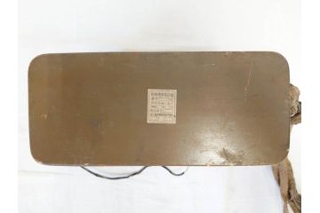 ジャンク品　旧日本軍　陸軍　富士通信機製造株式会社　特殊携帯電話機2点(有線、野戦電話、野外電話機)(R-078409)