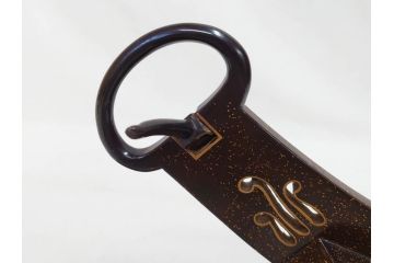 時代物　金蒔絵　大名武具　金の装飾が豪華な鐙(あぶみ、馬具、漆塗り、波千鳥)(R-078411)
