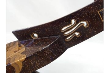 時代物　金蒔絵　大名武具　金の装飾が豪華な鐙(あぶみ、馬具、漆塗り、波千鳥)(R-078411)