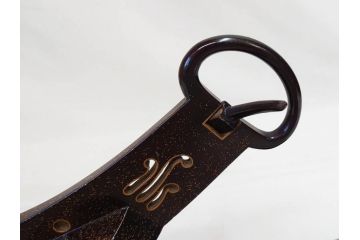 時代物　金蒔絵　大名武具　金の装飾が豪華な鐙(あぶみ、馬具、漆塗り、波千鳥)(R-078411)