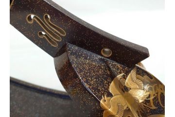 時代物　金蒔絵　大名武具　金の装飾が豪華な鐙(あぶみ、馬具、漆塗り、波千鳥)(R-078411)