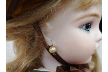 2012年　土倉ひろ子　ビスクドール工房　Angel Roco　長い睫と青い瞳が可愛らしいビスクドール(人形、ブリュ、シュヴロ、シュブロボディ、シュヴロボディ、子供、こども、女の子、ドール)(R-078418)